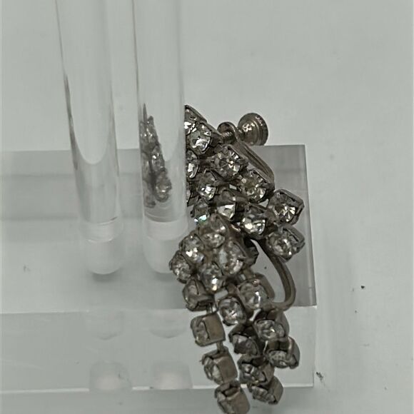 Vintage Elegant Silver and  Crystal Screw Back Earrings - Picture 6 of 7